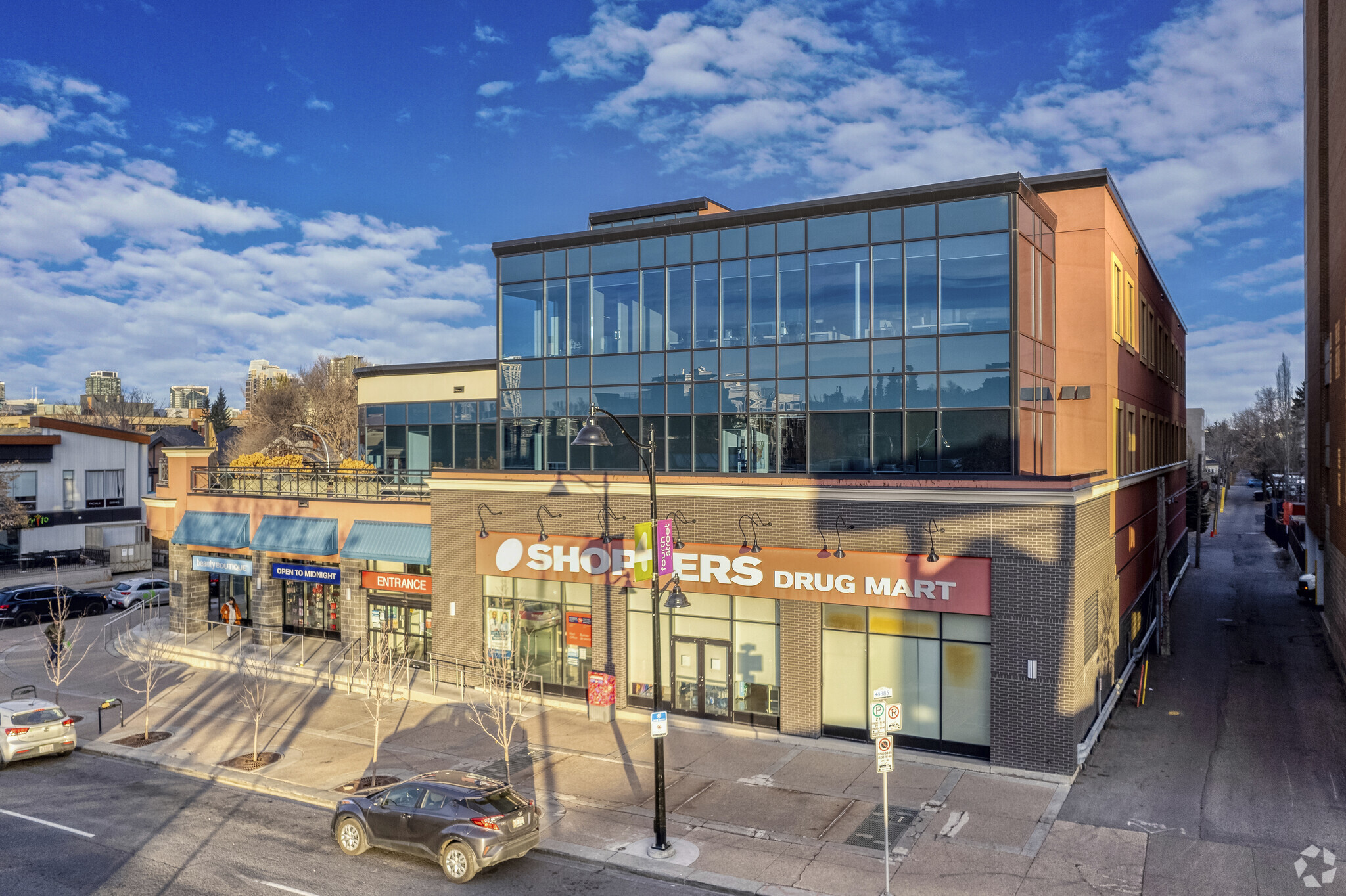 333 24 Ave SW, Calgary, AB for lease Primary Photo- Image 1 of 10