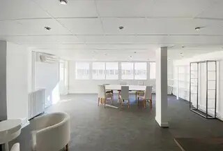 Office in Paris for lease Interior Photo- Image 1 of 8