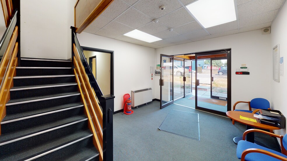 Alington Rd, St. Neots for lease - Matterport 3D Scan - Image 2 of 29