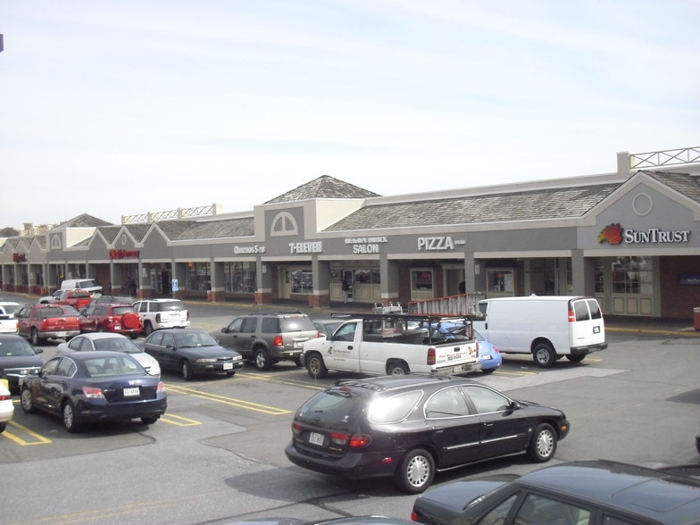 46004620 Kenmore Ave, Alexandria, VA 22304