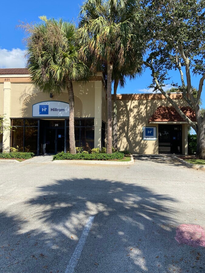 801 Maplewood Dr, Jupiter, FL 33458