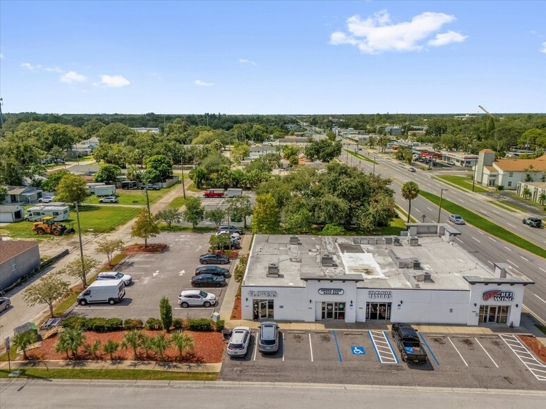 5400-5406 Park Blvd N, Pinellas Park, FL for lease - Building Photo - Image 3 of 4