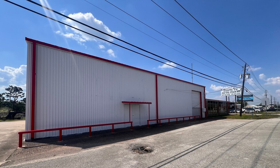 13207 Highway 6, Santa Fe, TX for lease - Building Photo - Image 2 of 19