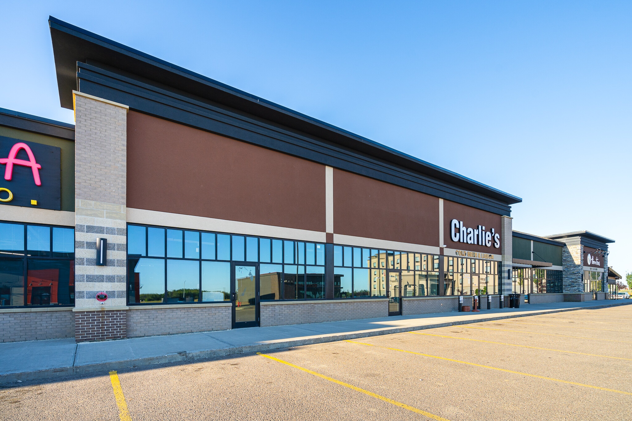 8120 44 St, Lloydminster, AB for lease Primary Photo- Image 1 of 16