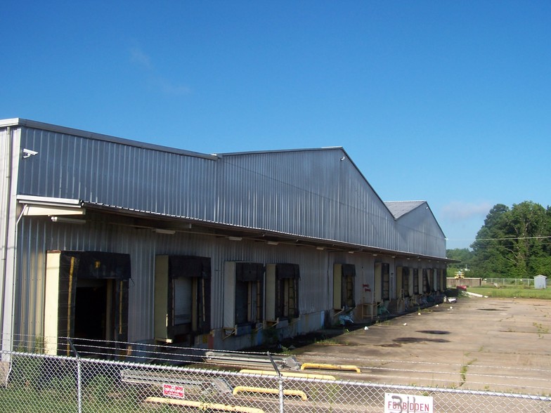 133 Yorkville Rd E, Columbus, MS for lease - Building Photo - Image 3 of 7