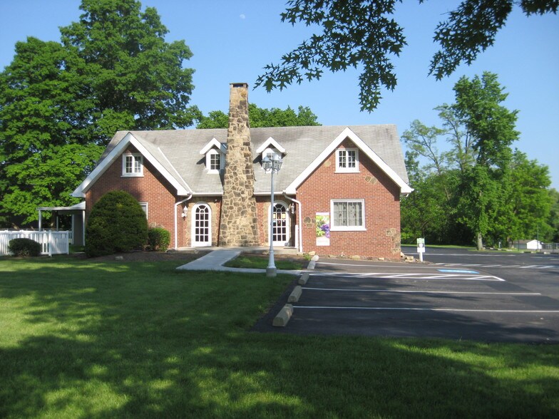 628 E McMurray Rd, Mc Murray, PA 15317