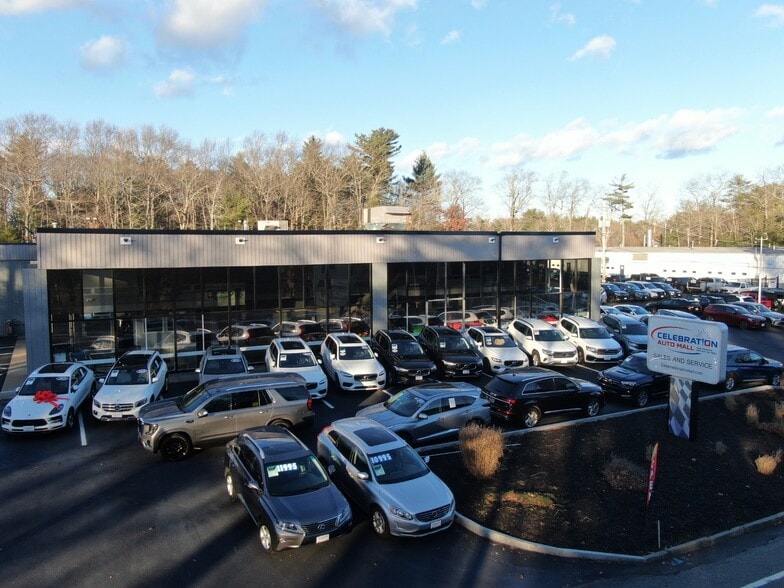 32 Schoosett St, Pembroke, MA for sale - Building Photo - Image 2 of 15