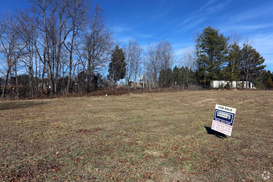 500 Arbor Hill Rd, Kernersville, NC 27284