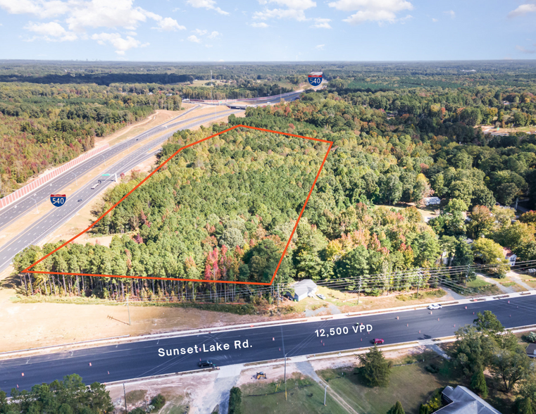 4925 Sunset Lake Rd, Apex, NC for sale - Building Photo - Image 1 of 2