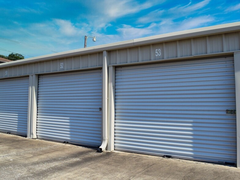 50 N 13th St, Beaumont, TX for sale - Building Photo - Image 3 of 7