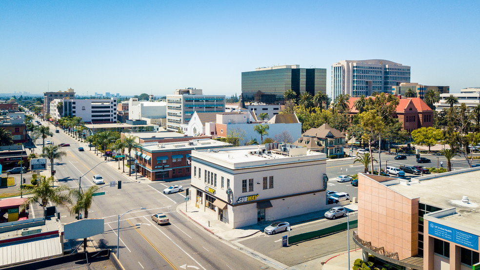 700 N Main St, Santa Ana, CA for lease - Building Photo - Image 3 of 4