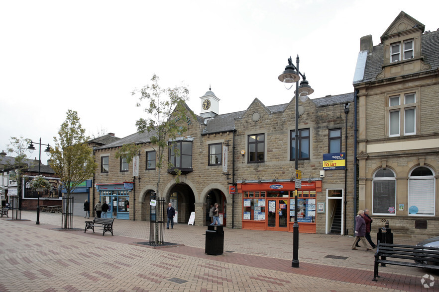 Bank St, Ossett for sale - Primary Photo - Image 1 of 1