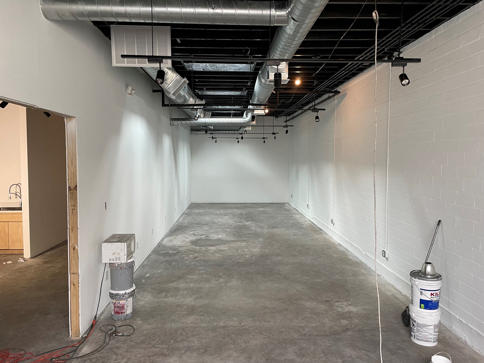 1919 N Main St, Houston, TX for lease Building Photo- Image 1 of 6