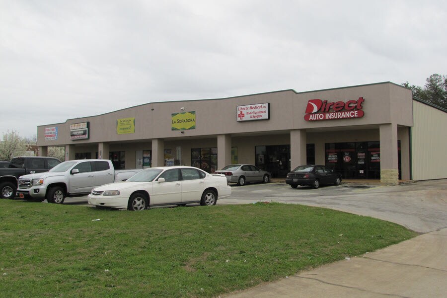 1220 Russell Pky, Warner Robins, GA 31088