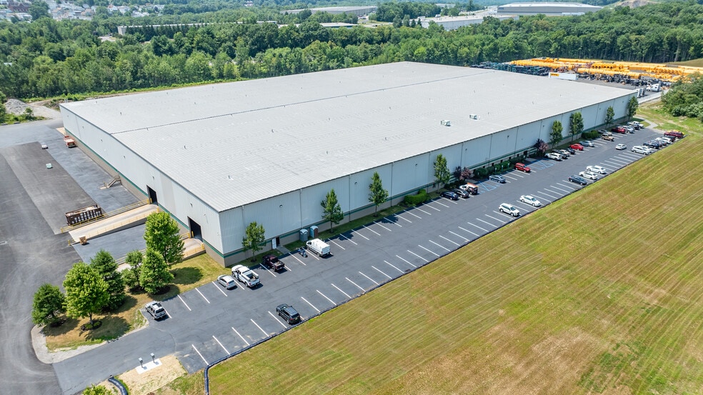 300 Lasley Ave, Wilkes Barre, PA for lease - Building Photo - Image 1 of 6