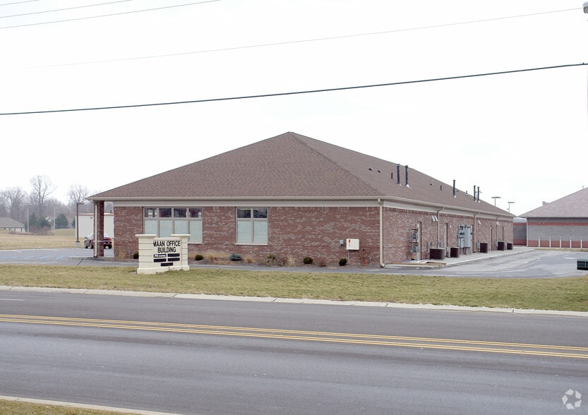 1780-1796 Melody Ln, Greenfield, IN for sale - Building Photo - Image 3 of 8
