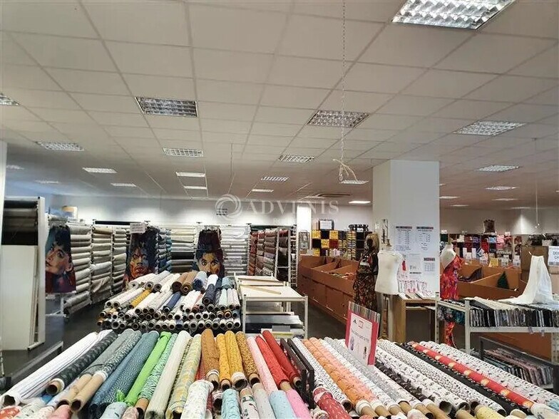 Retail in Périgueux for lease - Interior Photo - Image 2 of 3