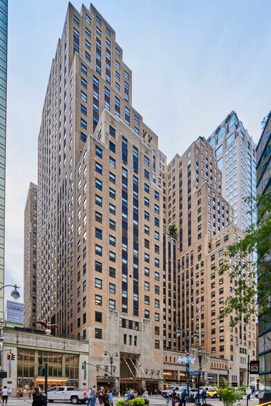 420 Lexington Ave, New York, NY for lease - Interior Photo - Image 1 of 31