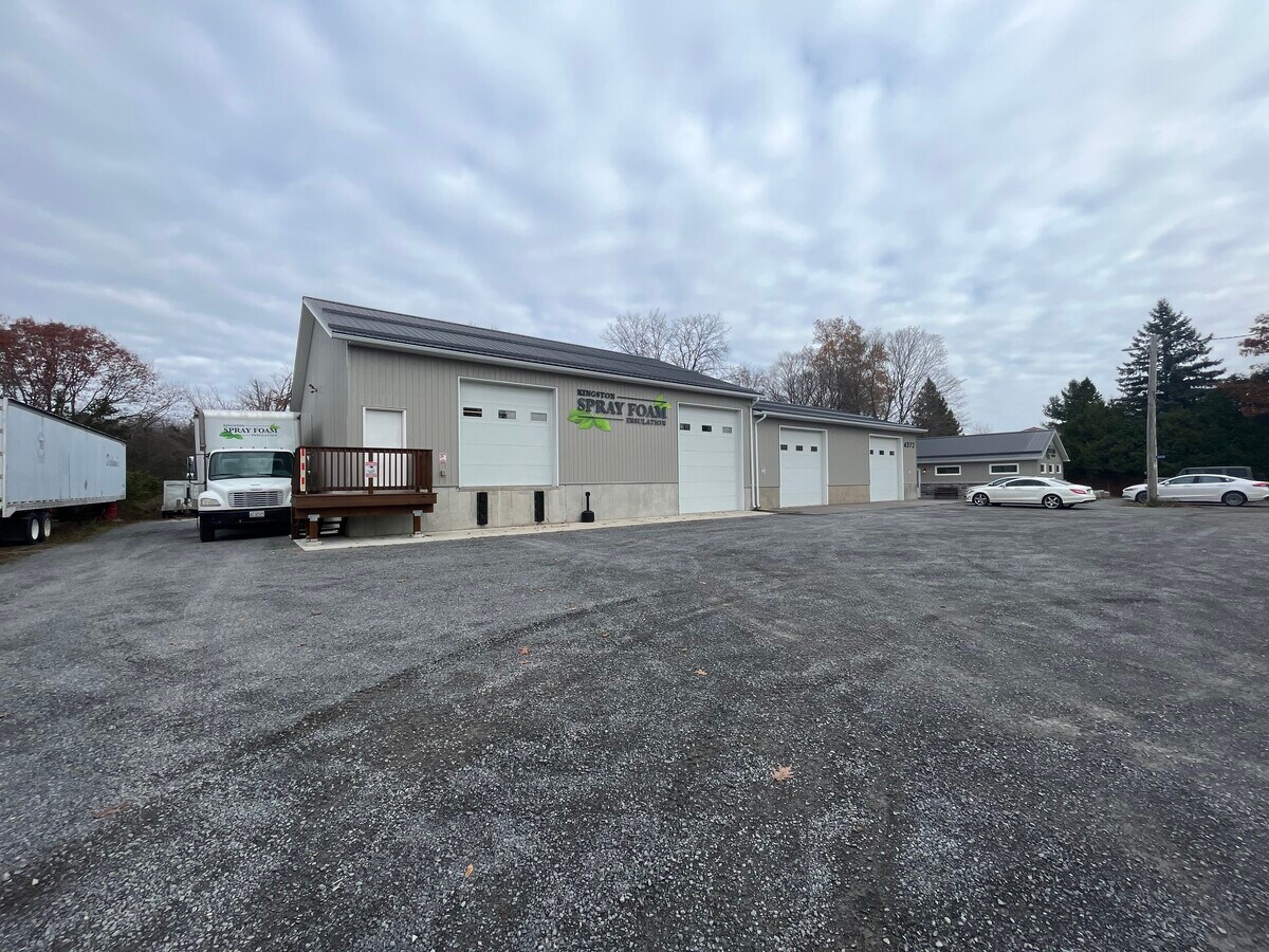 4372 Holmes Rd, Inverary, ON K0H 1X0