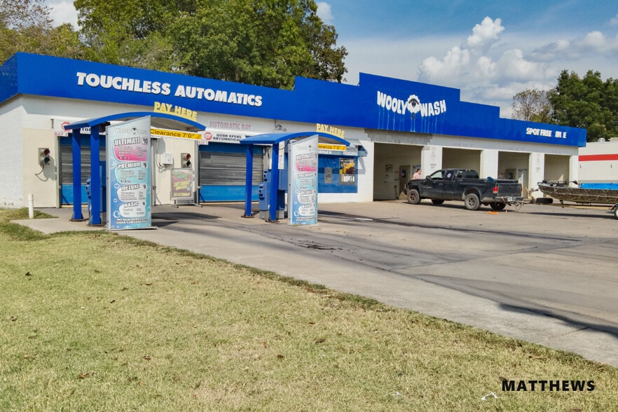 Wooly Wash Portfolio – 12 Locations portfolio of 12 properties for sale on LoopNet.com - Building Photo - Image 2 of 4