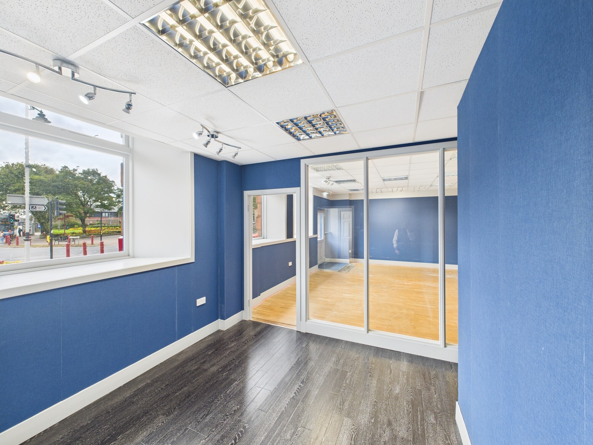 24 The Cross, Prestwick for lease Interior Photo- Image 1 of 3