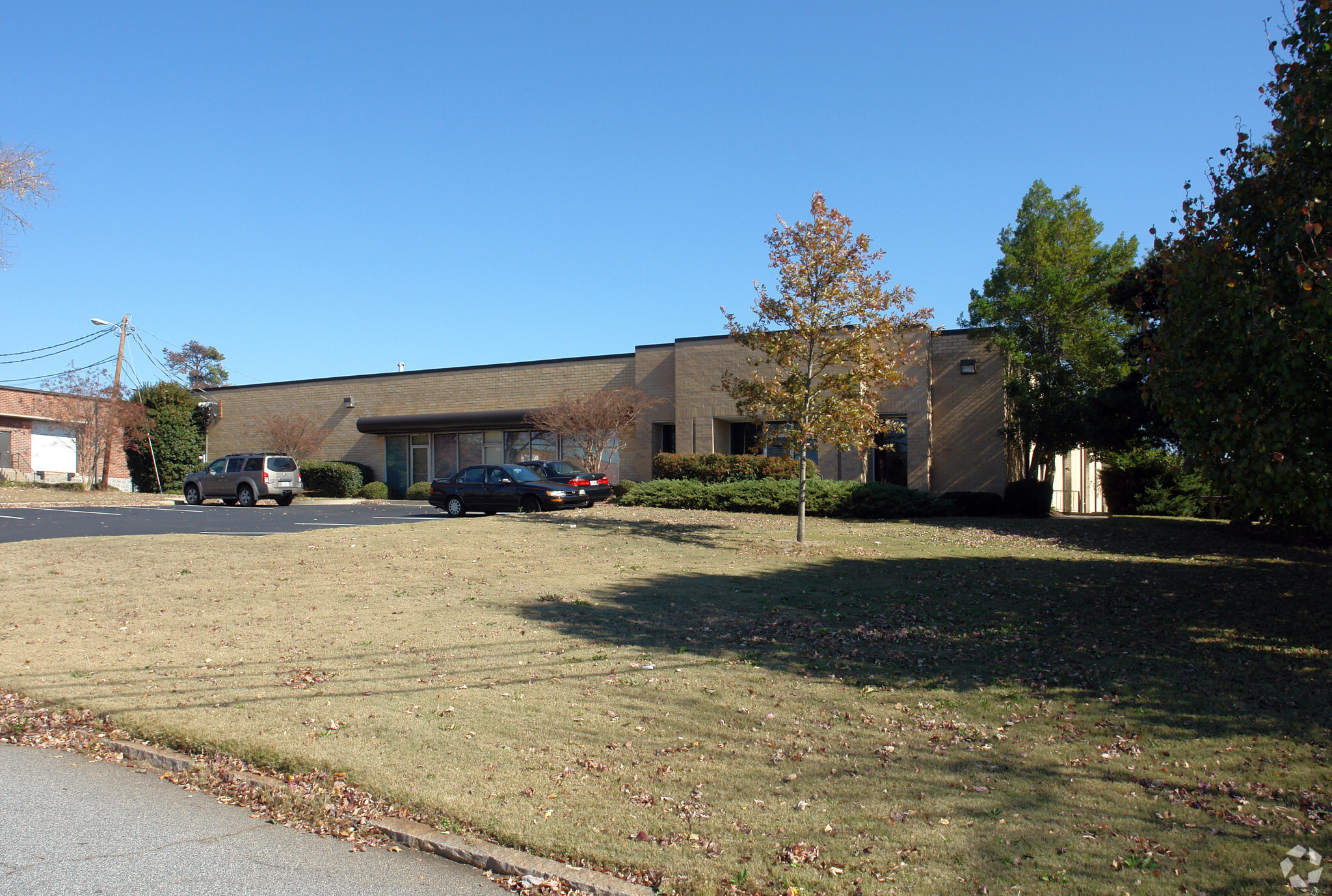 5622 E Ponce De Leon Ave, Atlanta, GA for lease Building Photo- Image 1 of 6