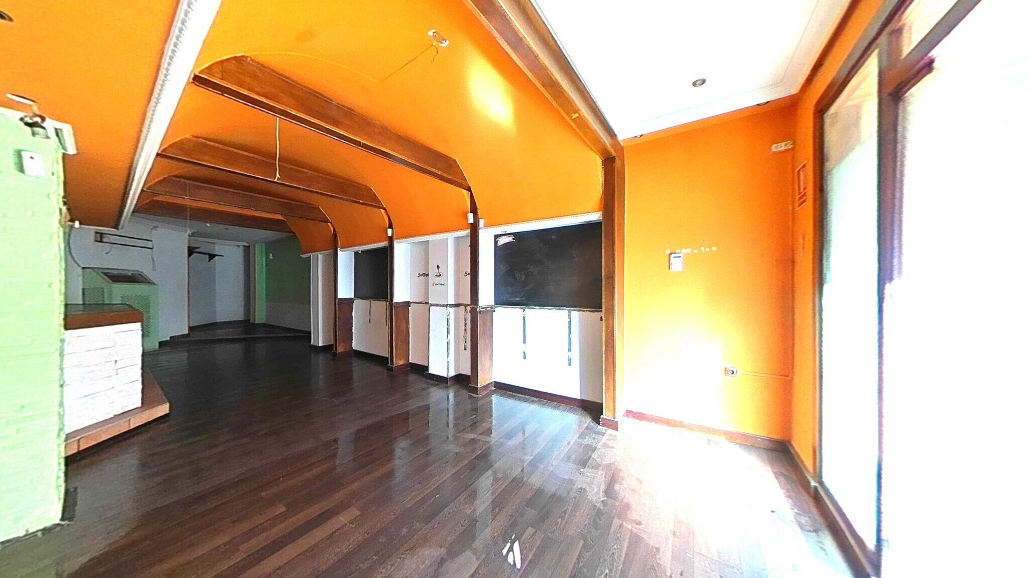 Retail in Palencia for sale Building Photo- Image 1 of 31