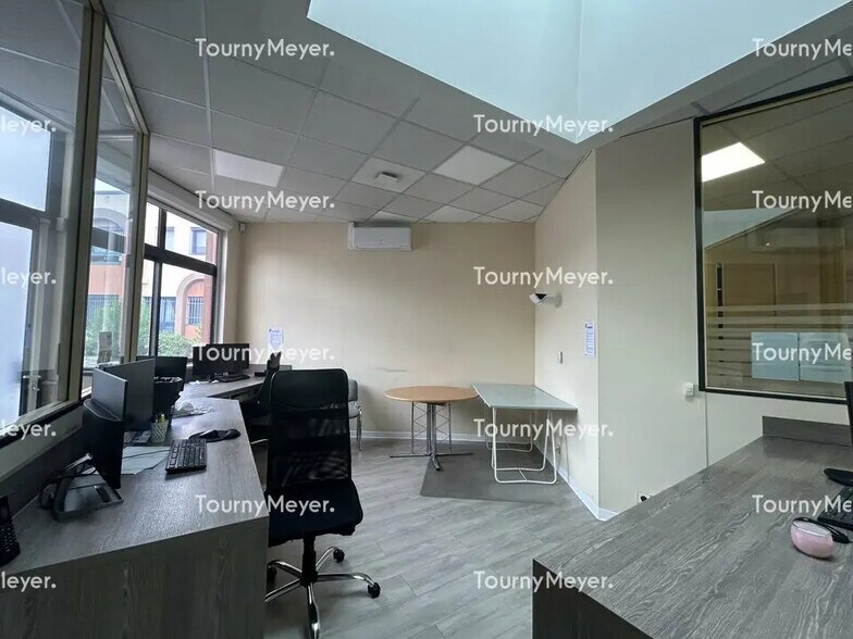Office in Montpellier for sale - Interior Photo - Image 3 of 4