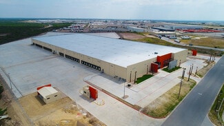 More details for 13819 Humphrey Rd, Laredo, TX - Industrial for Lease