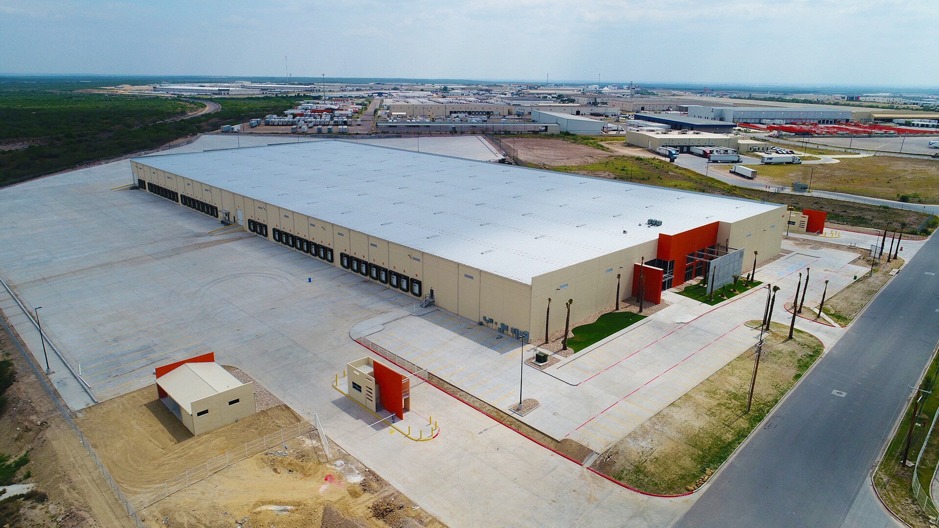 13819 Humphrey Rd, Laredo, TX for lease Building Photo- Image 1 of 5