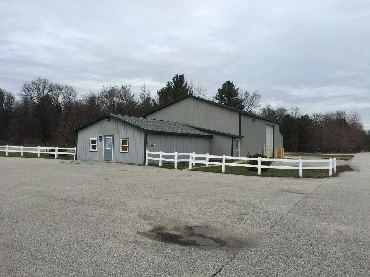 5340 Holton Rd, Twin Lake, MI for sale Primary Photo- Image 1 of 1