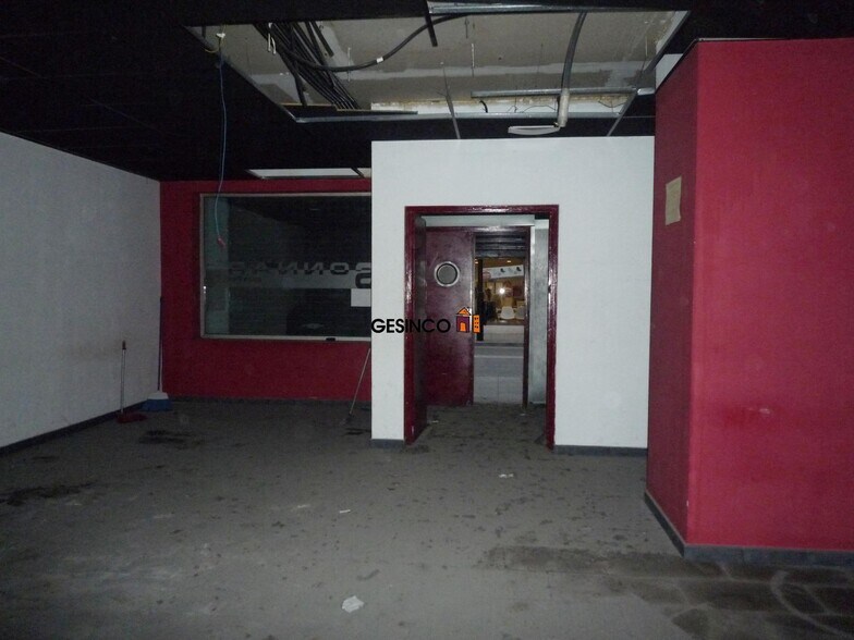 Retail in Ontinyent, Valencia for lease - Building Photo - Image 2 of 4