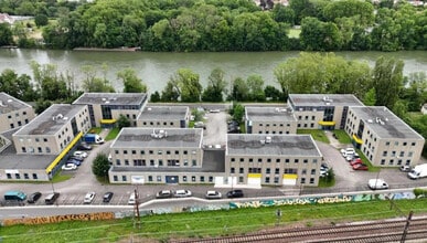 Ris-Orangis - AERIAL  map view