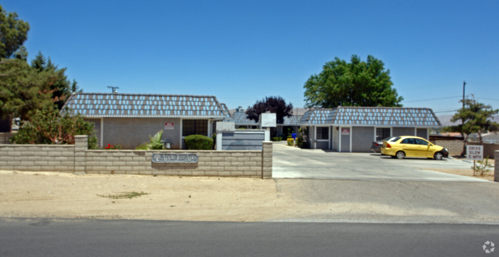 16025 Chehalis Rd, Apple Valley, CA for sale - Primary Photo - Image 1 of 2