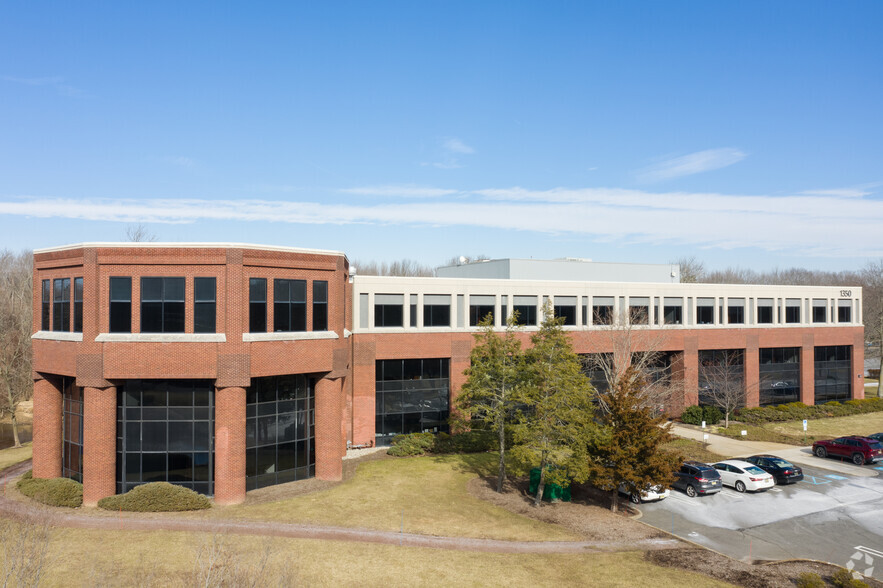 1350 Campus Pky, Wall Township, NJ for lease - Building Photo - Image 2 of 7