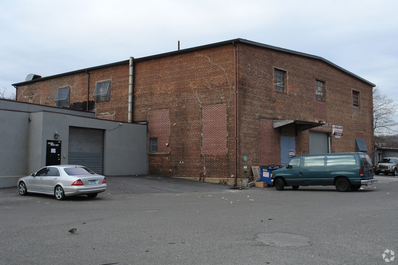 252C Lake Ave, Yonkers, NY 10701