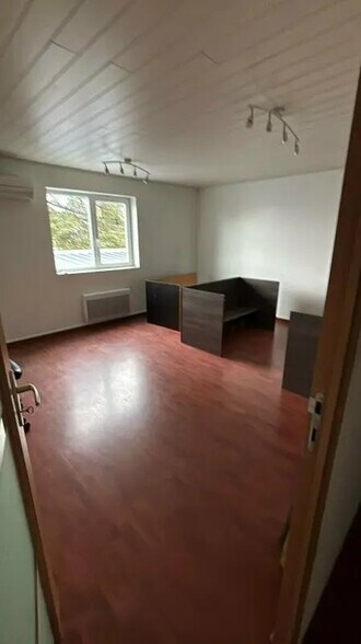 Industrial in Carquefou for lease - Building Photo - Image 3 of 12