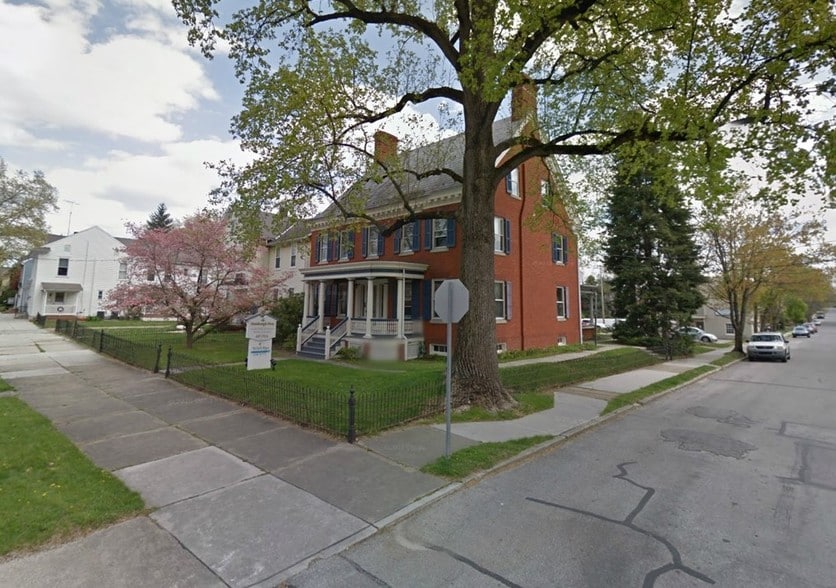 252 Frederick St, Hanover, PA for sale - Primary Photo - Image 1 of 1