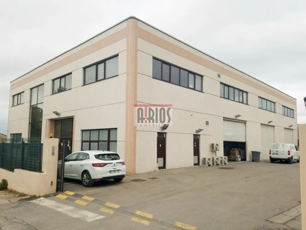 Industrial in La Seyne-sur-Mer for sale Building Photo- Image 1 of 25