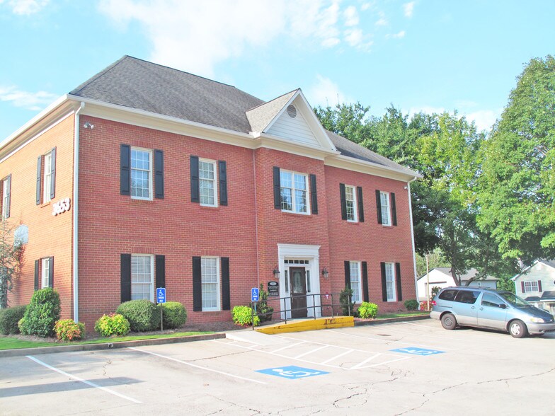 3653 Canton Rd, Marietta, GA 30066