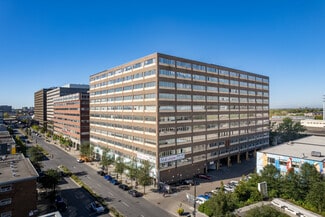 More details for 225 Rue Chabanel O, Montréal, QC - Office for Lease