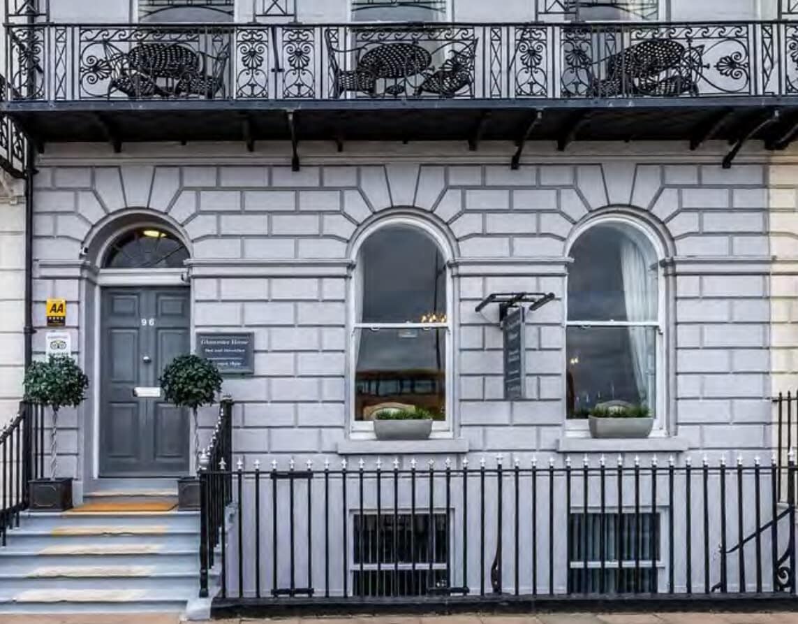 96 The Esplanade, Weymouth for sale Primary Photo- Image 1 of 1