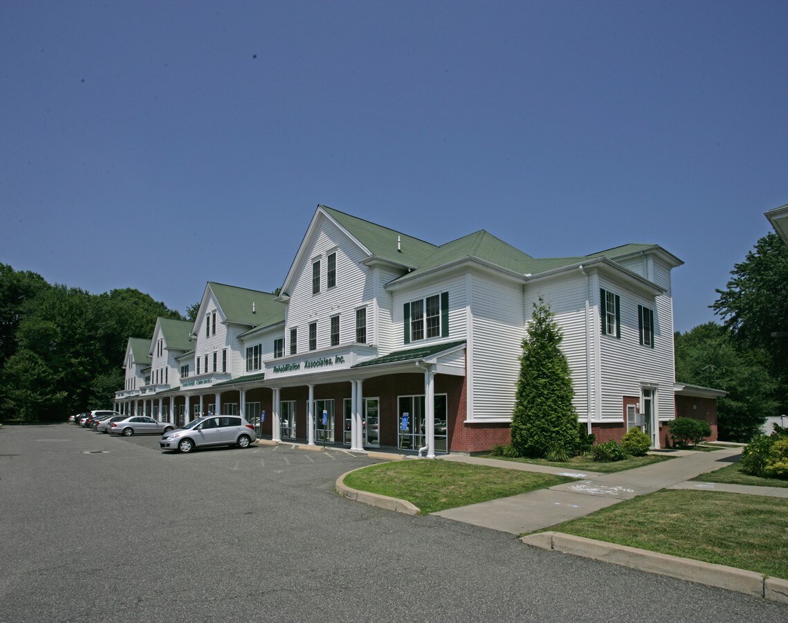 670680 Boston Post Rd, Milford, CT 06460