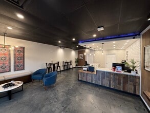 10133-10149 Riverside Pky, Tulsa, OK for lease Building Photo- Image 1 of 5