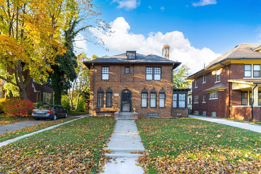 924 Chicago Blvd, Detroit, MI for sale - Building Photo - Image 1 of 1