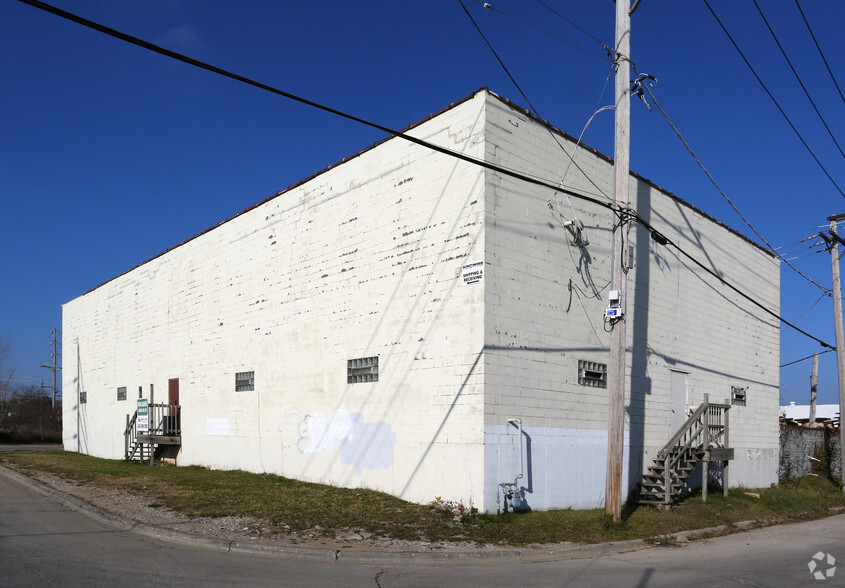 1400 24th St, North Chicago, IL for lease - Building Photo - Image 2 of 3