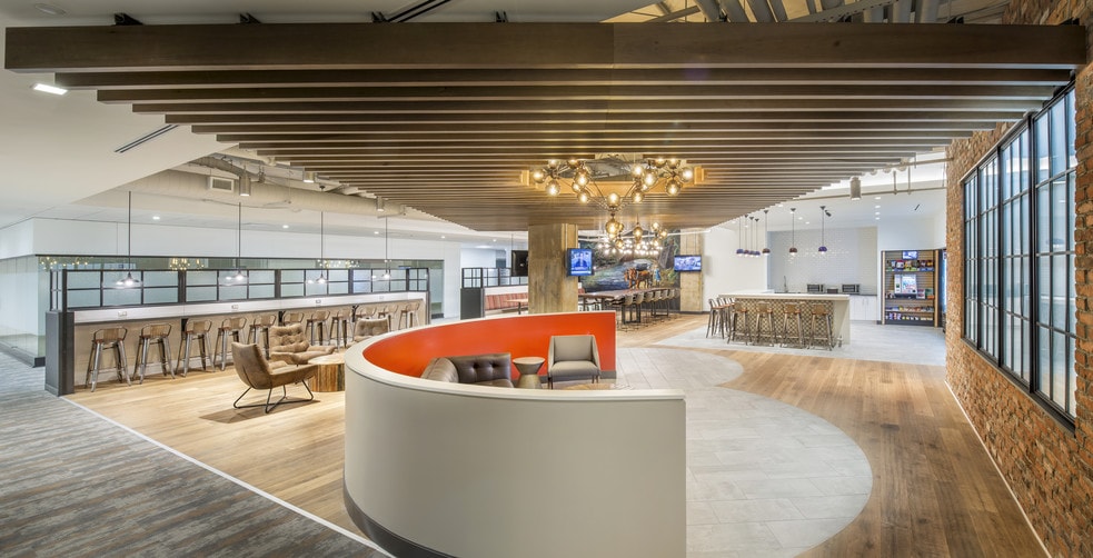 1055 Thomas Jefferson St NW, Washington, DC for lease - Interior Photo - Image 3 of 4