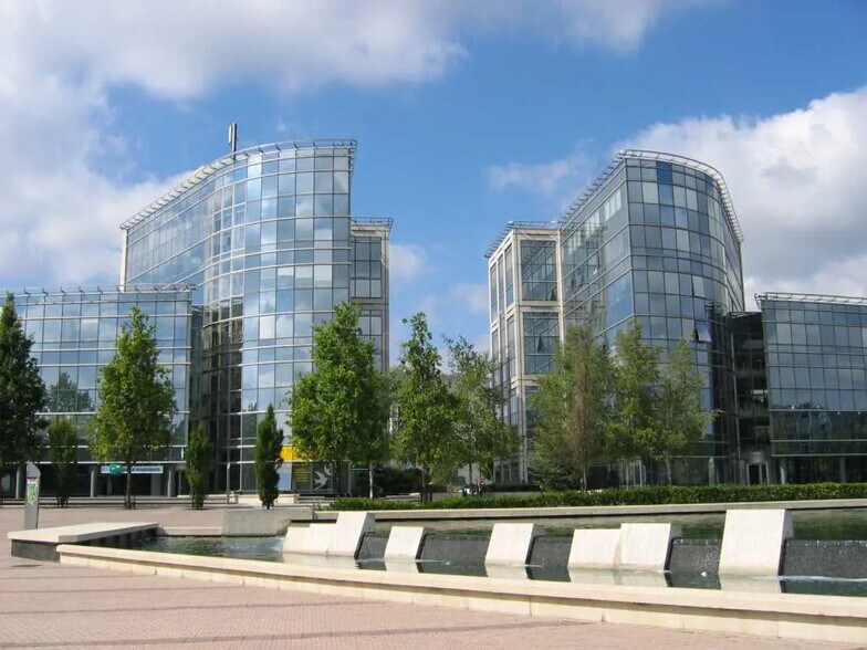 23 Allée Des Impressionnistes, Villepinte for sale - Building Photo - Image 2 of 4