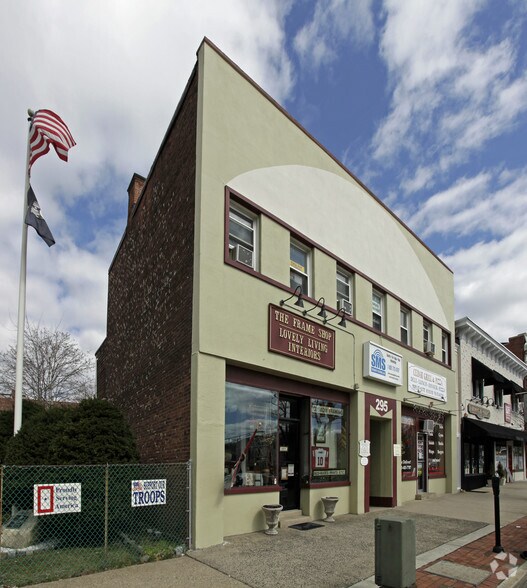 295-297 Bloomfield Ave, Caldwell, NJ for sale - Primary Photo - Image 1 of 1