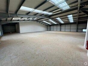 Oak Field Rd, Three Legged Cross for lease Interior Photo- Image 1 of 6